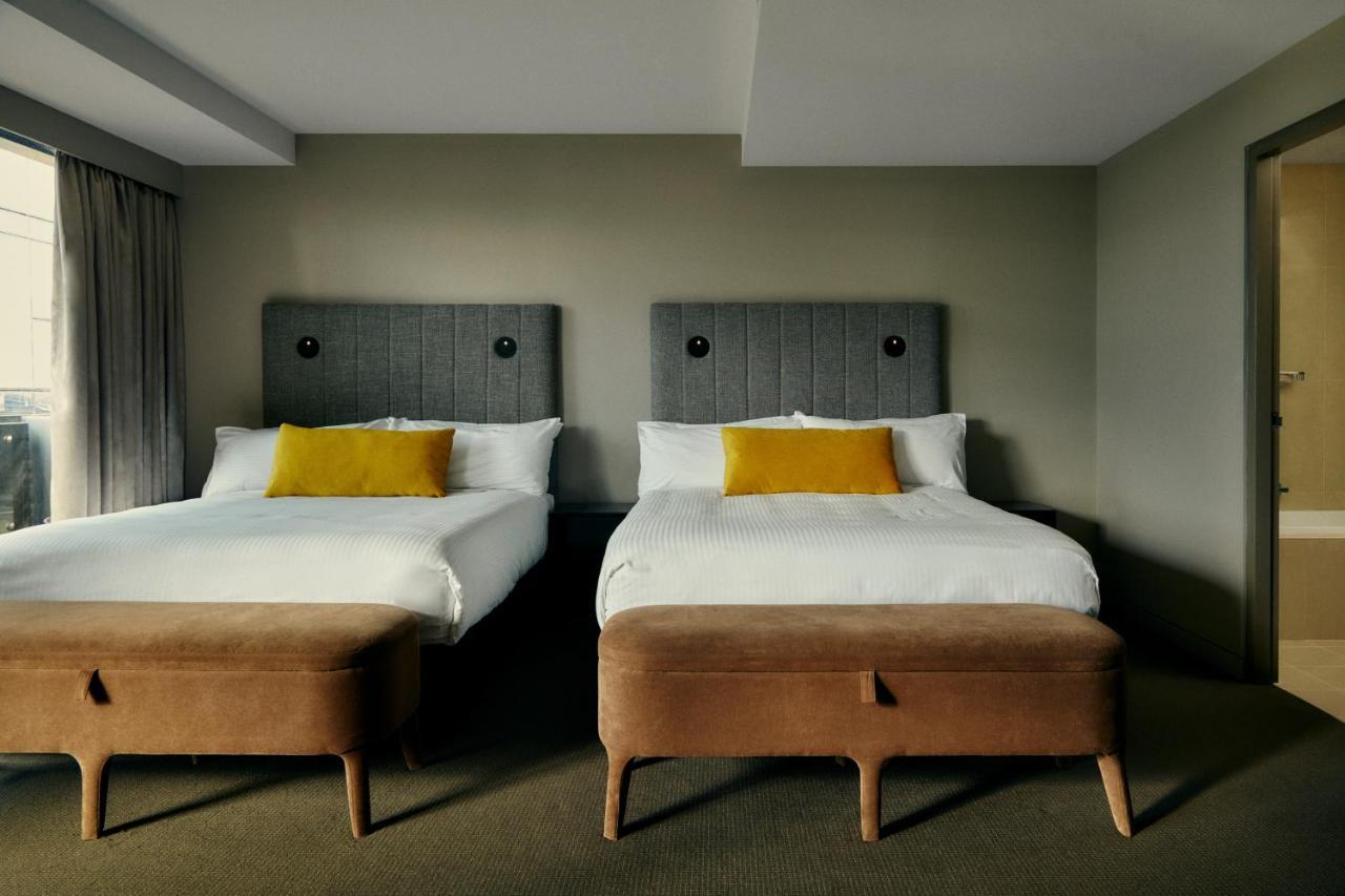 The Kinson Hotel Melbourne Exterior photo A room at the hotel